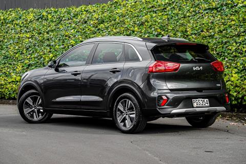 2022 Kia Niro LX Hybrid - Thumbnail