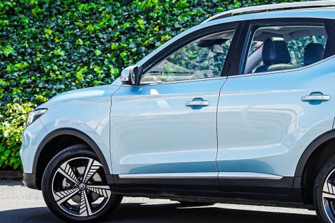 2020 MG ZS EV Essence - Thumbnail