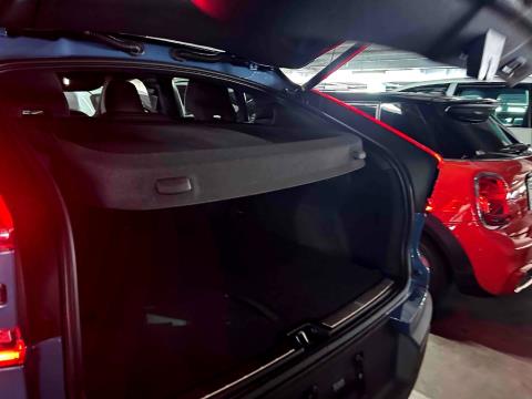 2022 Volvo C40 Recharge Ultimate - Thumbnail