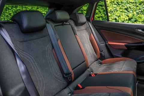 2023 Volkswagen ID.4 Pro 82 kWh - Thumbnail