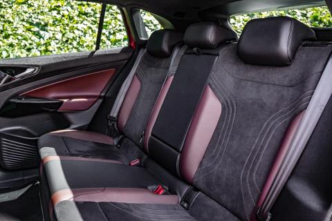 2023 Volkswagen ID.4 Pro 82 kWh - Thumbnail