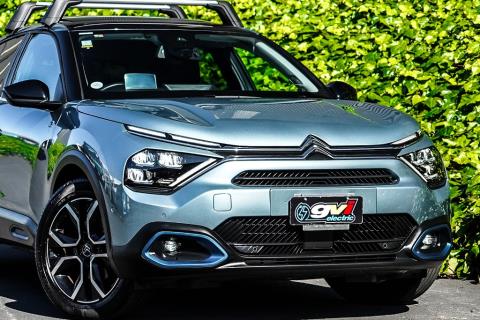 2022 Citroen e-C4 Shine Plus Electric - Thumbnail