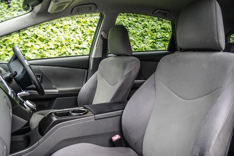 2013 Toyota Prius Alpha S