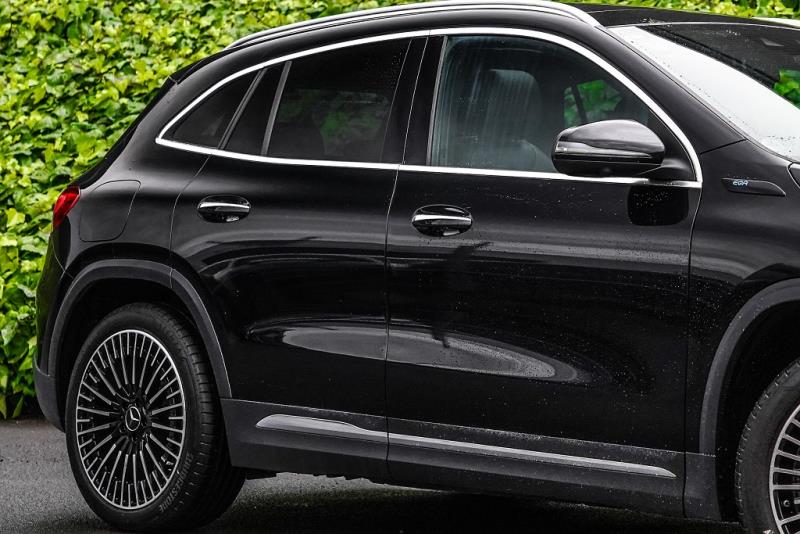 2021 Mercedes Benz EQA 250 AMG Line Premium