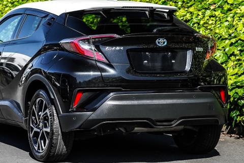 2017 Toyota C-HR G Hybrid - Thumbnail