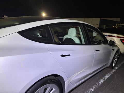 2021 Tesla Model 3 Long Range - Thumbnail