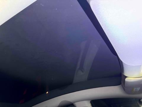 2023 Tesla Model Y - Thumbnail