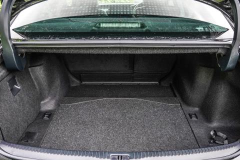 2014 Lexus IS 300h - Thumbnail