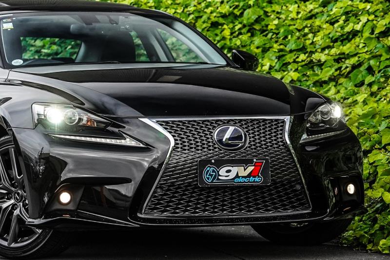 2014 Lexus IS 300h
