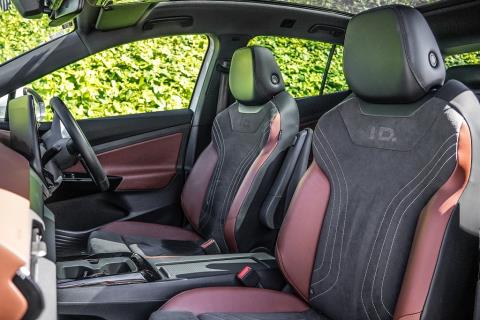 2023 Volkswagen ID.4 Pro 82kWh - Thumbnail