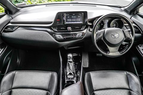 2019 Toyota C-HR Hybrid - Thumbnail