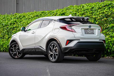 2019 Toyota C-HR Hybrid - Thumbnail