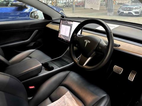 2019 Tesla Model 3 Performance - Thumbnail