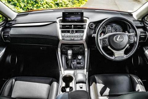 2015 Lexus NX 300h - Thumbnail