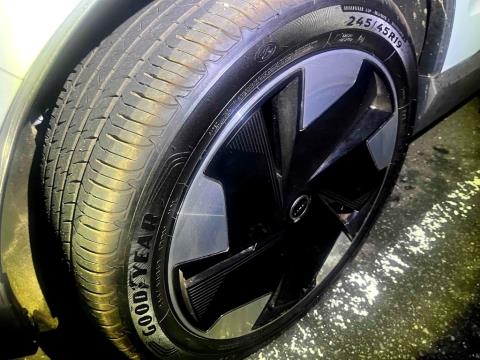 2024 Volvo EX30 Ultra - Thumbnail