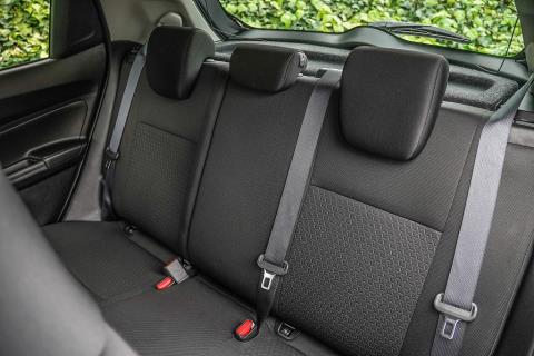 2024 Suzuki Swift GLX Hybrid - Thumbnail