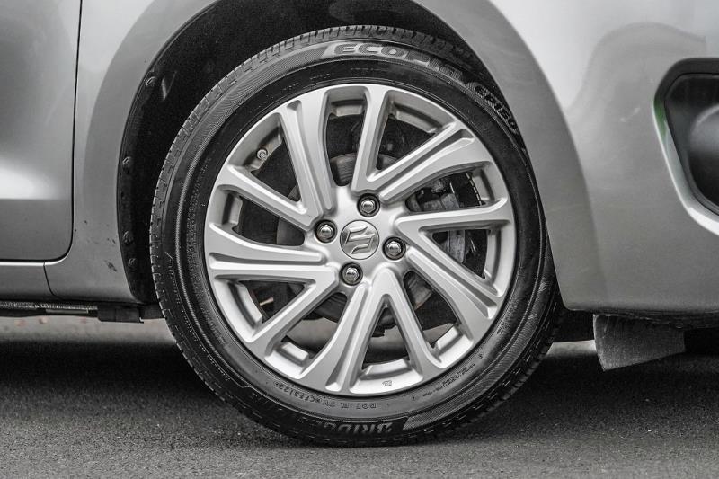 2024 Suzuki Swift GLX Hybrid