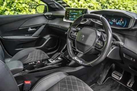 2022 Peugeot e-208 GT Line EV - Thumbnail