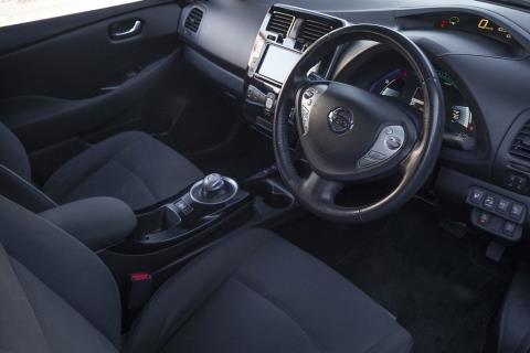 2018 Nissan Leaf 30X 64% SOH - Thumbnail