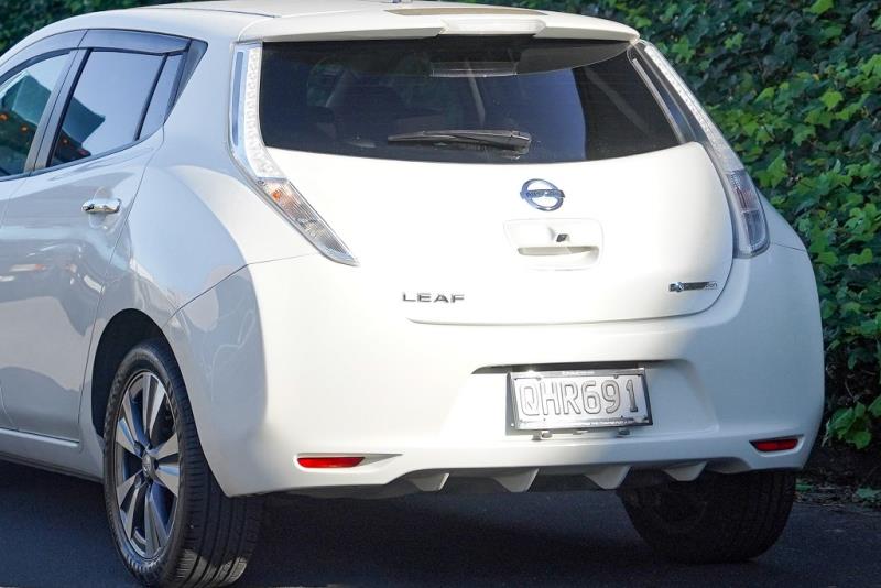 2018 Nissan Leaf 30X 64% SOH