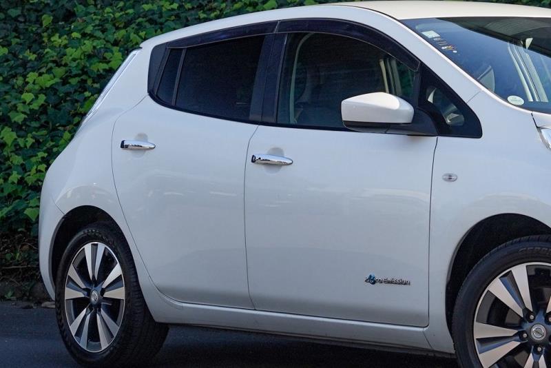 2018 Nissan Leaf 30X 64% SOH