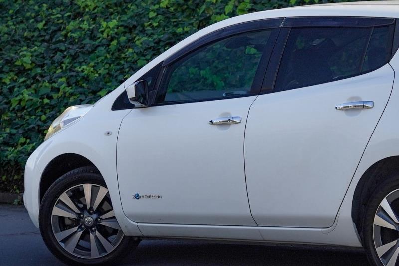 2018 Nissan Leaf 30X 64% SOH