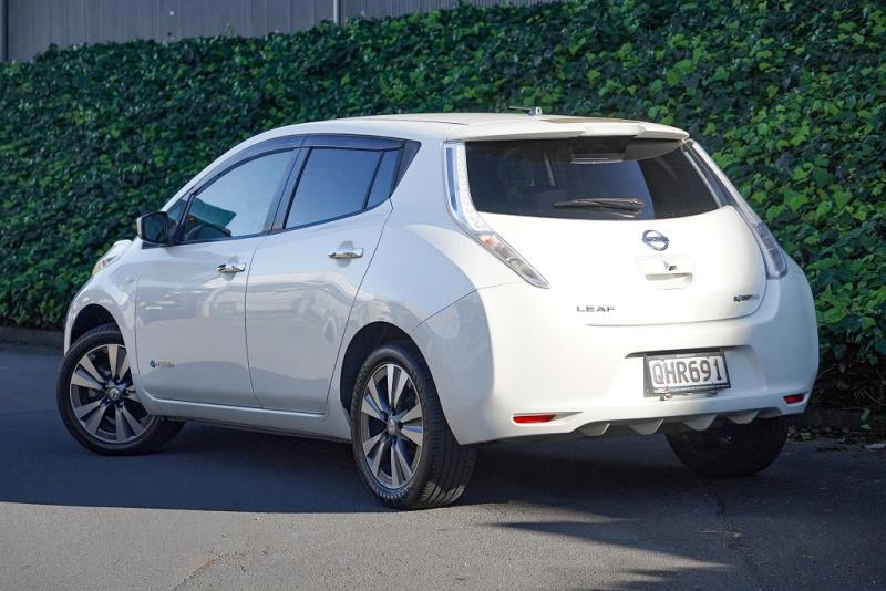 2018 Nissan Leaf 30X 64% SOH