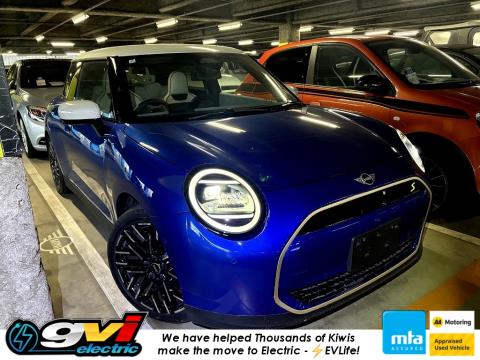 2024 Mini Cooper SE Electric - Thumbnail