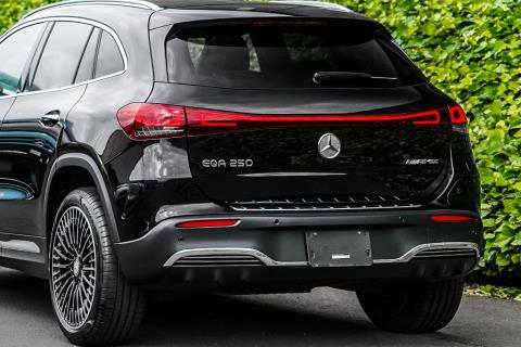 2021 Mercedes Benz EQA 250 AMG Line - Thumbnail