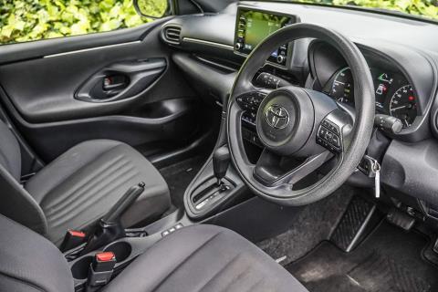 2020 Toyota Yaris Hybrid / Vitz - Thumbnail
