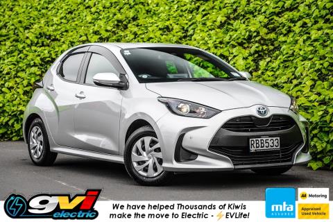 2020 Toyota Yaris Hybrid / Vitz