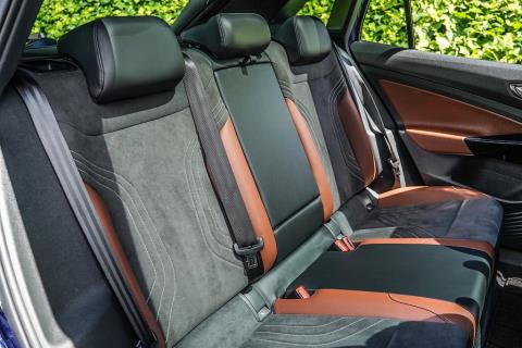 2022 Volkswagen ID.4 Pro Launch Edition - Thumbnail