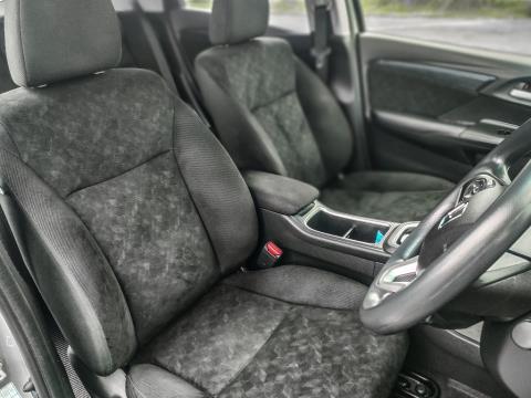 2018 Honda Fit Shuttle Hybrid - Thumbnail