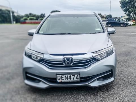 2018 Honda Fit Shuttle Hybrid - Thumbnail