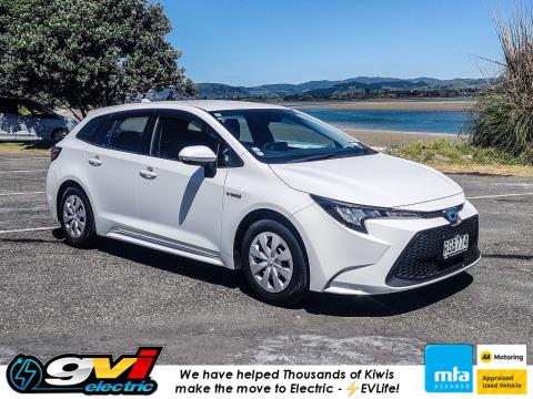 2020 Toyota Corolla Touring Hybrid