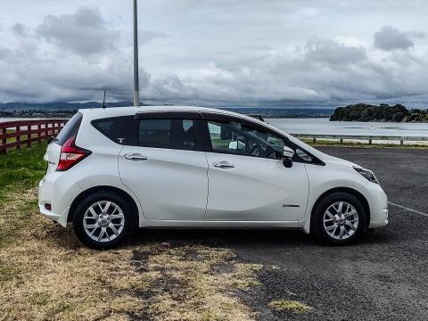 2019 Nissan Note e-Power - Thumbnail