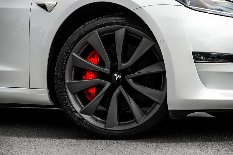 2020 Tesla Model 3 Performance