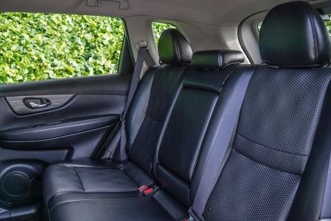 2015 Nissan X-Trail Hybrid 4WD - Thumbnail