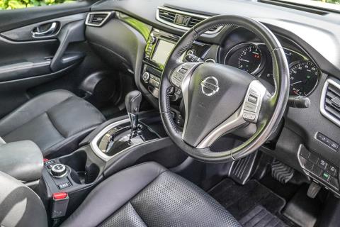 2015 Nissan X-Trail Hybrid 4WD - Thumbnail