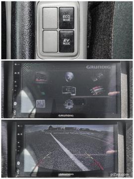 2012 Toyota Aqua Hybrid - Thumbnail