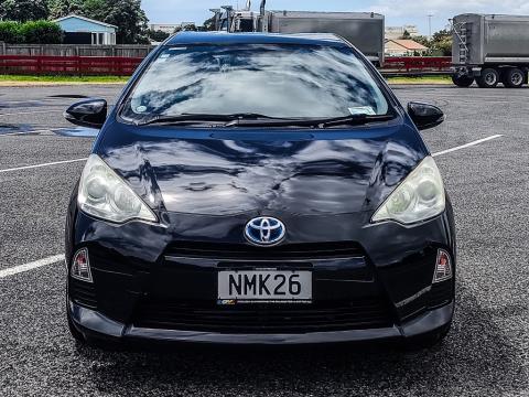 2012 Toyota Aqua Hybrid - Thumbnail