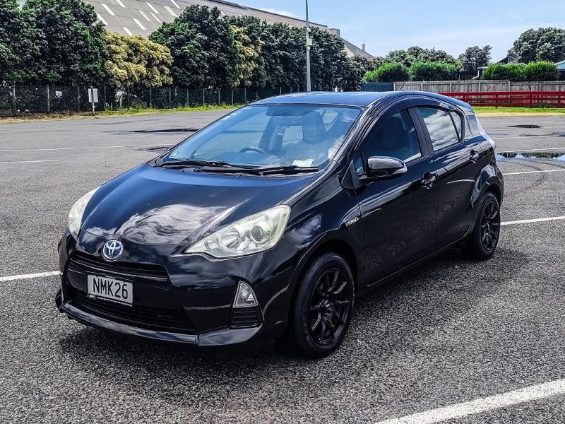 2012 Toyota Aqua Hybrid