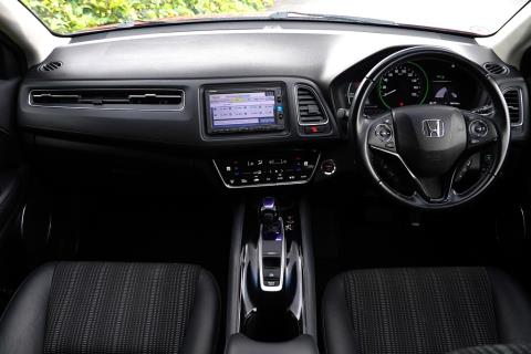 2016 Honda Vezel Z Hybrid / HR-V - Thumbnail