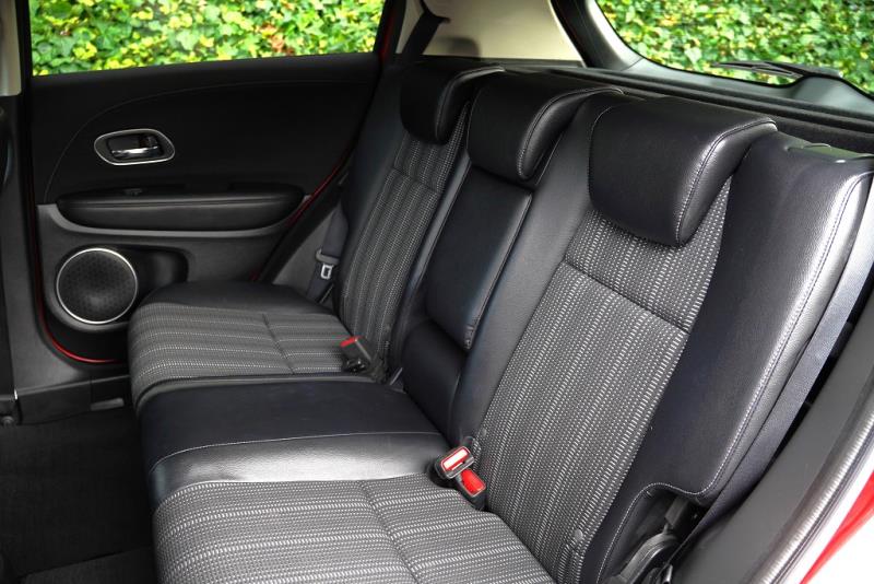 2016 Honda Vezel Z Hybrid / HR-V