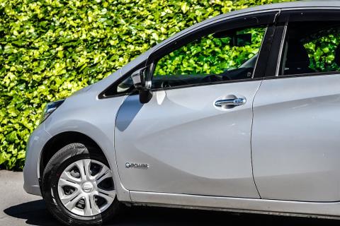 2020 Nissan Note e-Power B - Thumbnail