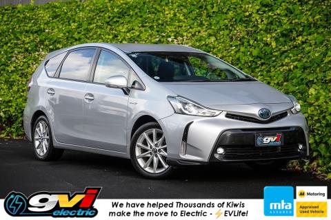 2014 Toyota Prius Alpha G Touring