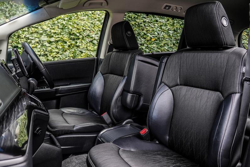 2017 Honda Odyssey Absolute Hybrid