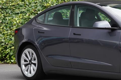 2021 Tesla Model 3 Dual Motor - Thumbnail