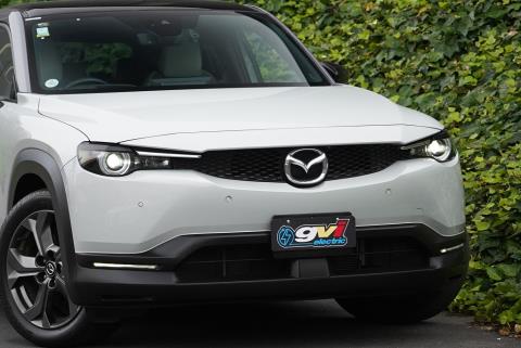 2021 Mazda MX-30 20S e-Skyactive - Thumbnail