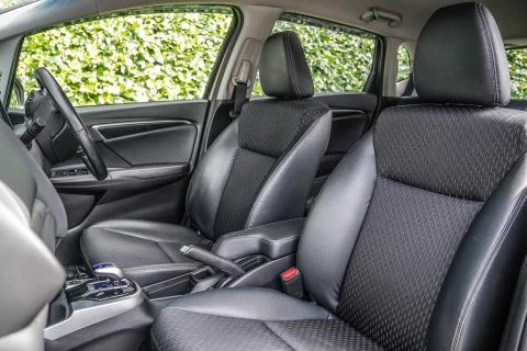 2013 Honda Fit Hybrid / Jazz RS - Thumbnail